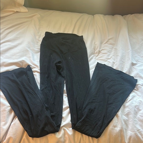 Aerie crossover flare leggings - Picture 1 of 3
